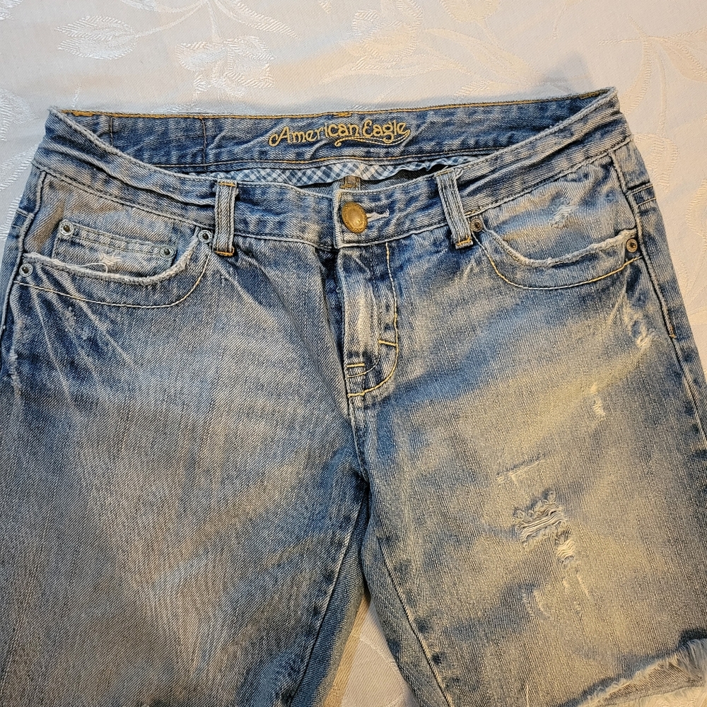 American Eagle denim shorts size 6